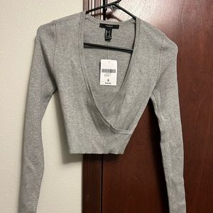 Long sleeve cropped top